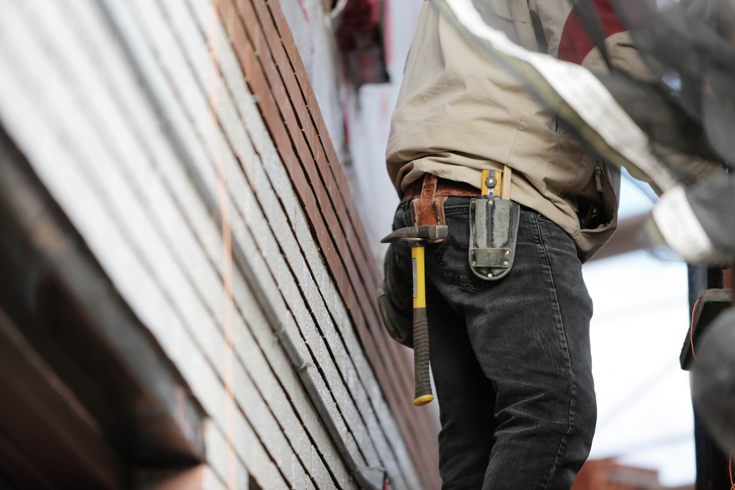 When to Hire Professional Renovation Help